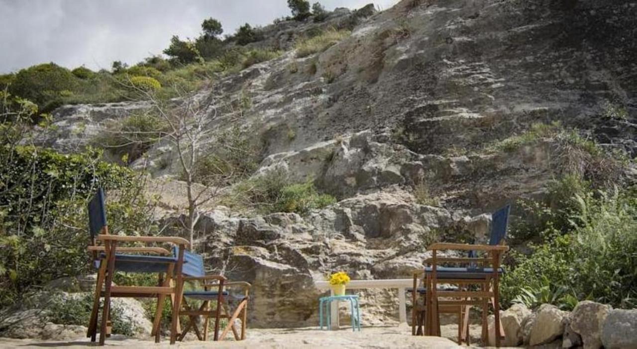 Lilibeth Houses - Charming & Lovely Views شيكلي المظهر الخارجي الصورة