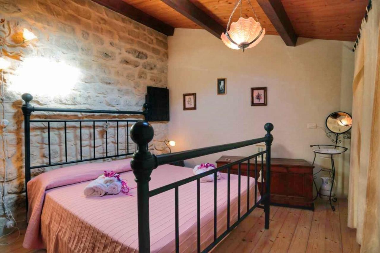 Lilibeth Houses - Charming & Lovely Views شيكلي المظهر الخارجي الصورة
