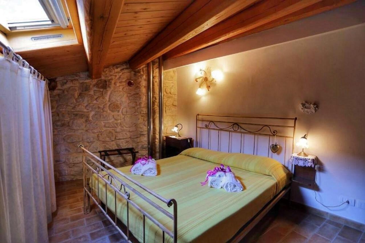 Lilibeth Houses - Charming & Lovely Views شيكلي المظهر الخارجي الصورة