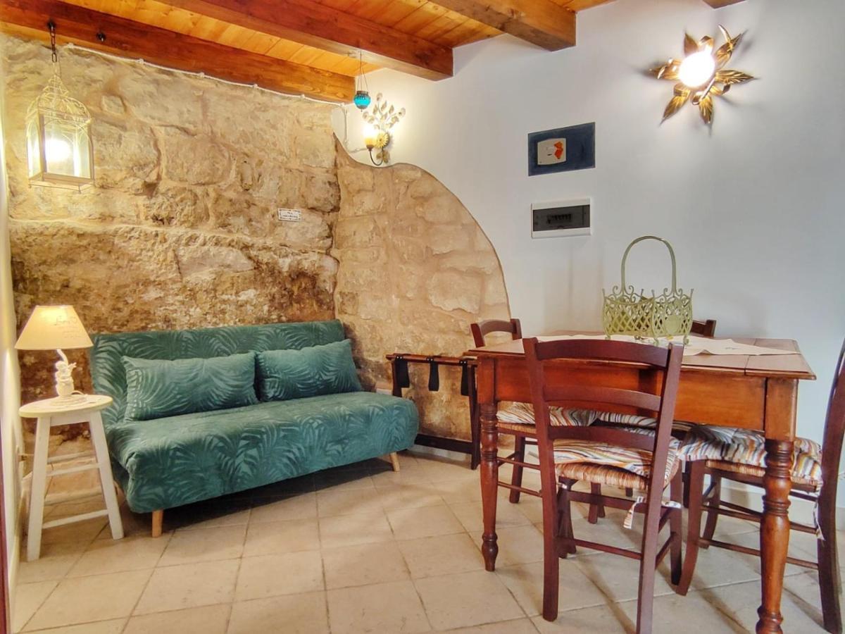 Lilibeth Houses - Charming & Lovely Views شيكلي المظهر الخارجي الصورة