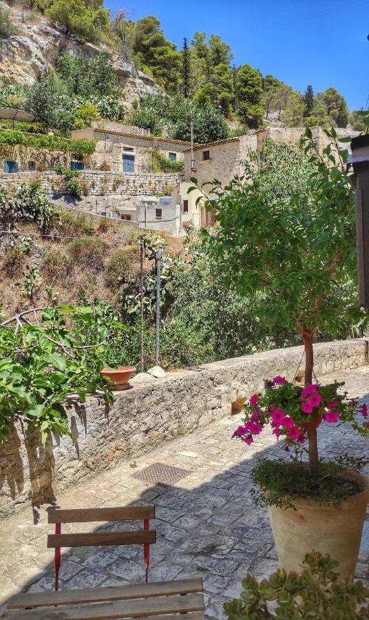 Lilibeth Houses - Charming & Lovely Views شيكلي المظهر الخارجي الصورة