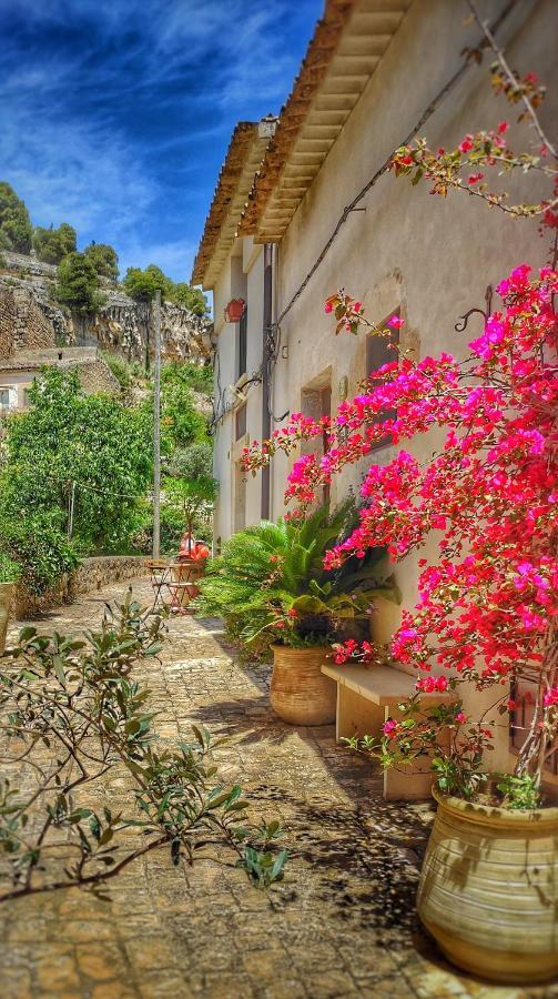 Lilibeth Houses - Charming & Lovely Views شيكلي المظهر الخارجي الصورة