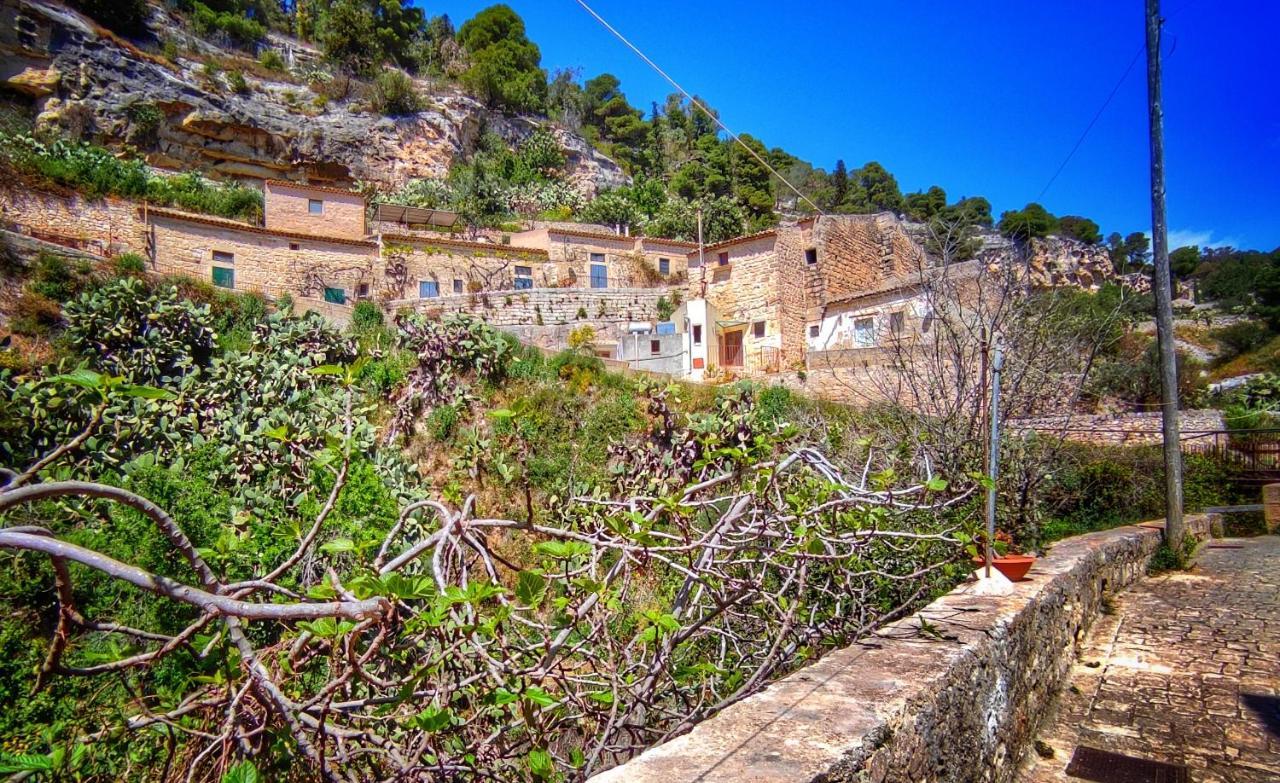 Lilibeth Houses - Charming & Lovely Views شيكلي المظهر الخارجي الصورة